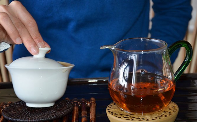 茶叶流通与茶文化传播历史（茶叶与茶文化的起源与传播）